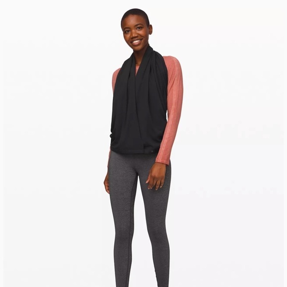 Lululemon snap Rulu customizable scarf